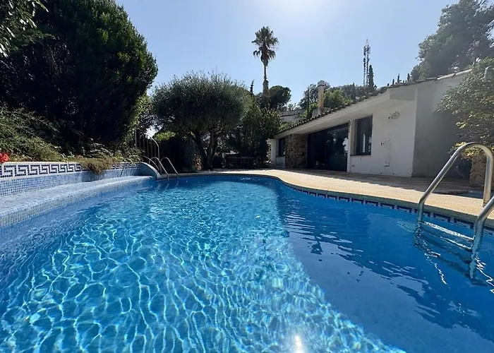 Pool And Private Access * 또사데마르