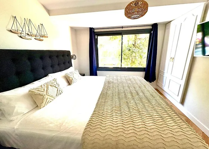 Pool And Private Access * 또사데마르