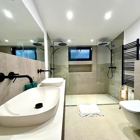 Pool And Private Access Villa *