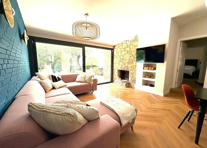 Pool And Private Access Villa