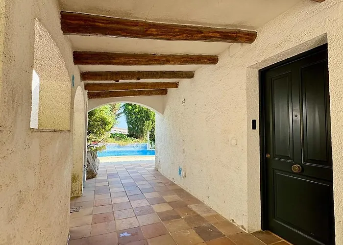 Pool And Private Access